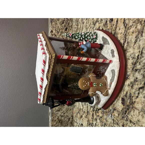 Rare Gingerbread House In Window Exclusive Musical Light Up Store Christmas